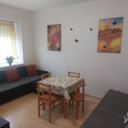 Апартаменты Apartman V Centre Bratislavy Братислава Экстерьер фото